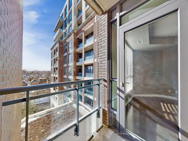 502 - 23 Glebe Rd W