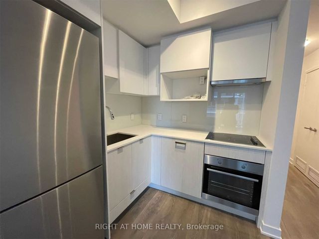 2914 - 195 Redpath Ave