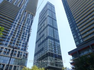 1601 - 181 Dundas St E