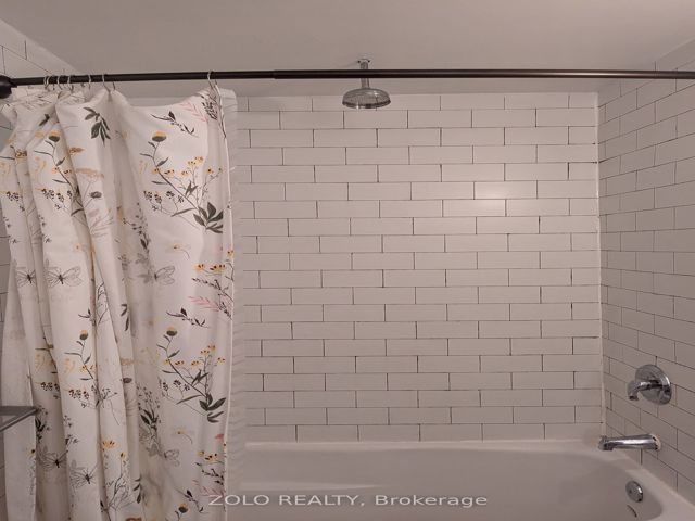 PH1 - 383 Adelaide St E