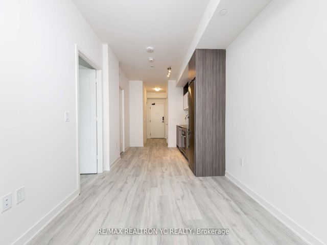1838 - 135 Lower Sherbourne St