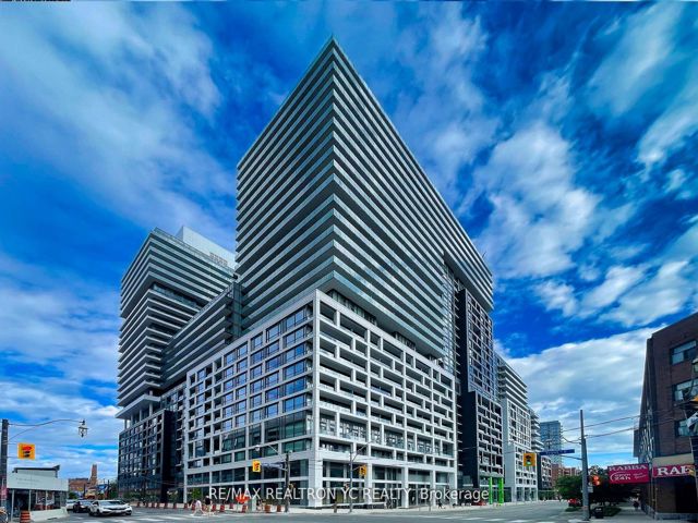 1838 - 135 Lower Sherbourne St