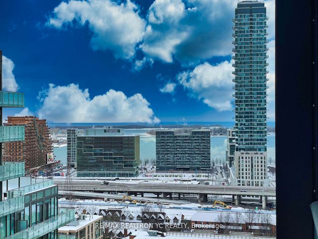 1838 - 135 Lower Sherbourne St