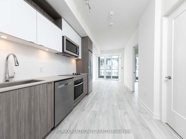 1838 - 135 Lower Sherbourne St