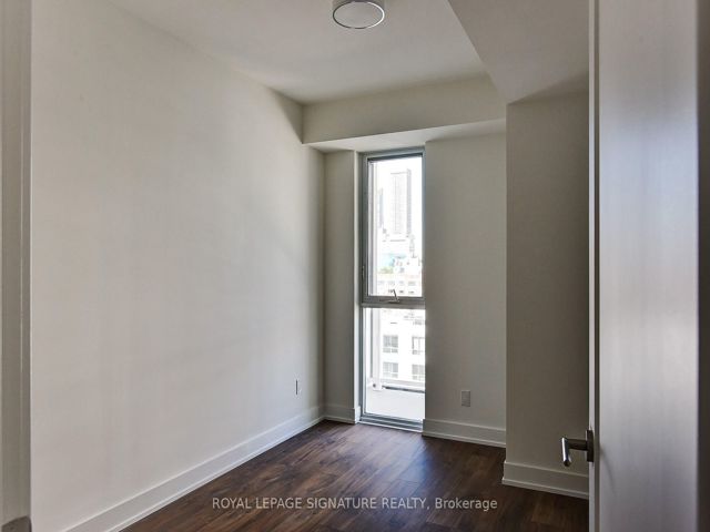 713 - 80 Vanauley St