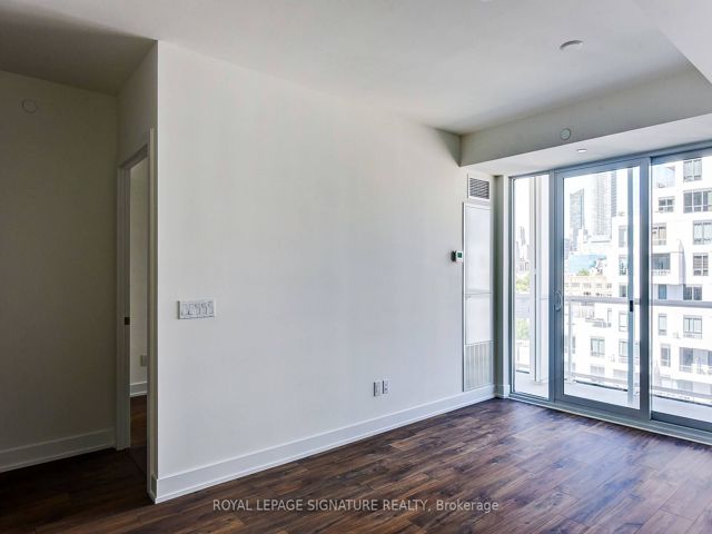713 - 80 Vanauley St