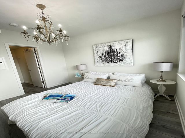 806 - 15 Ellerslie Ave