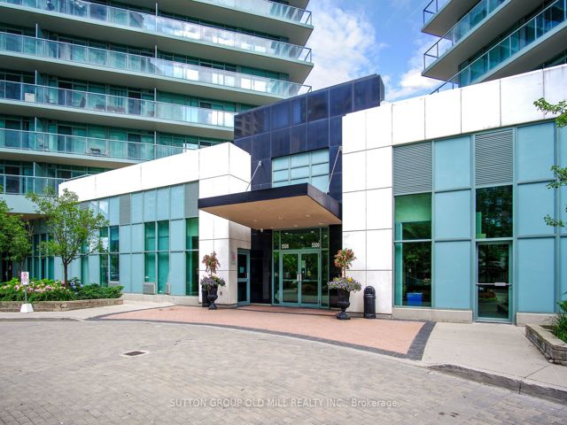 211 - 5500 Yonge St