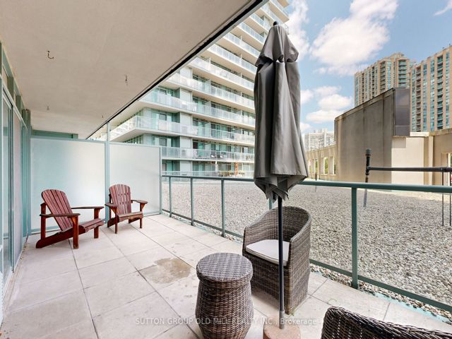 211 - 5500 Yonge St