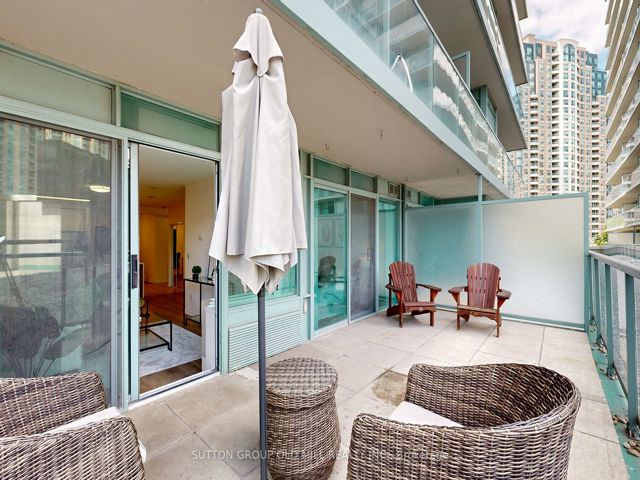 211 - 5500 Yonge St