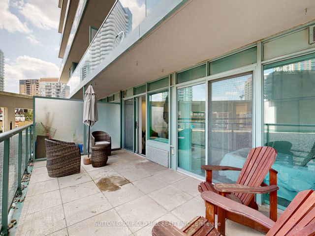 211 - 5500 Yonge St