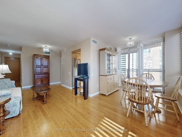 910 - 33 Sheppard Ave E