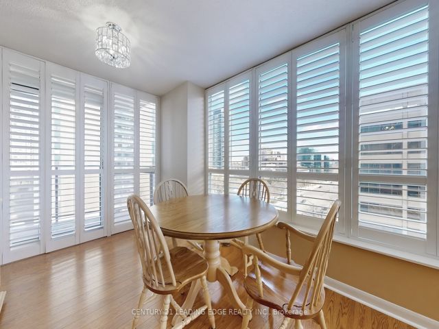 910 - 33 Sheppard Ave E