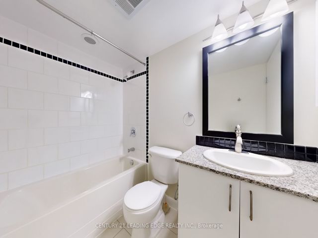 910 - 33 Sheppard Ave E