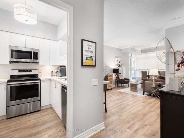 310 - 2 Edith Dr