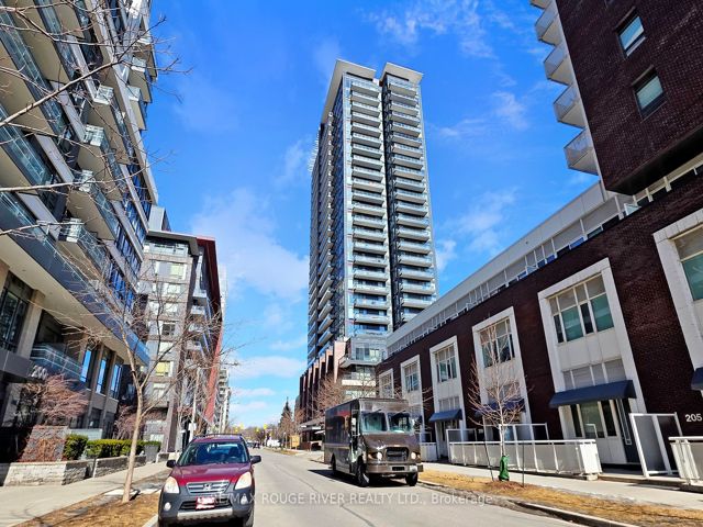 908 - 225 Sackville St