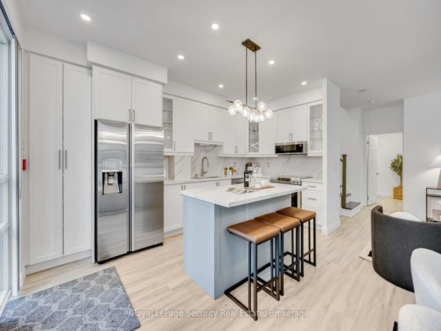 108 - 23 Hollywood Ave