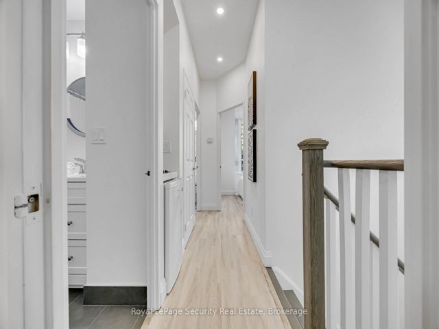 108 - 23 Hollywood Ave