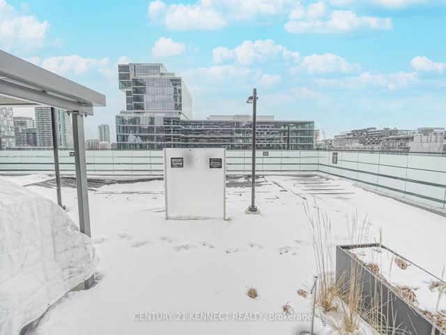 1606 - 480 Front St W