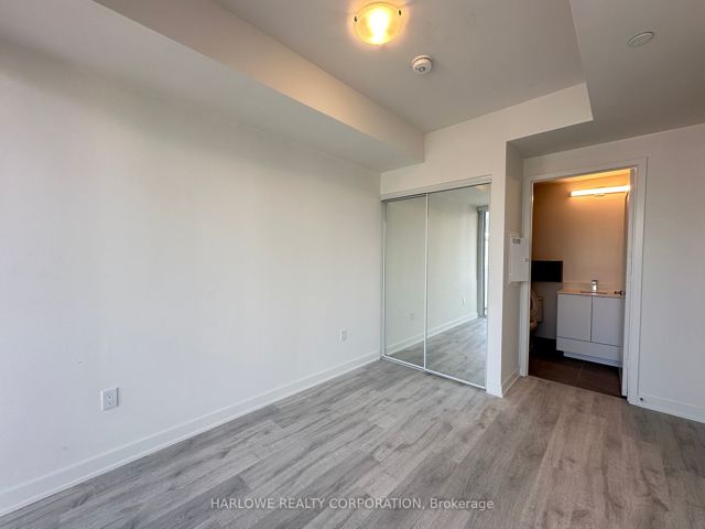 2031 W - 135 Lower Sherbourne St