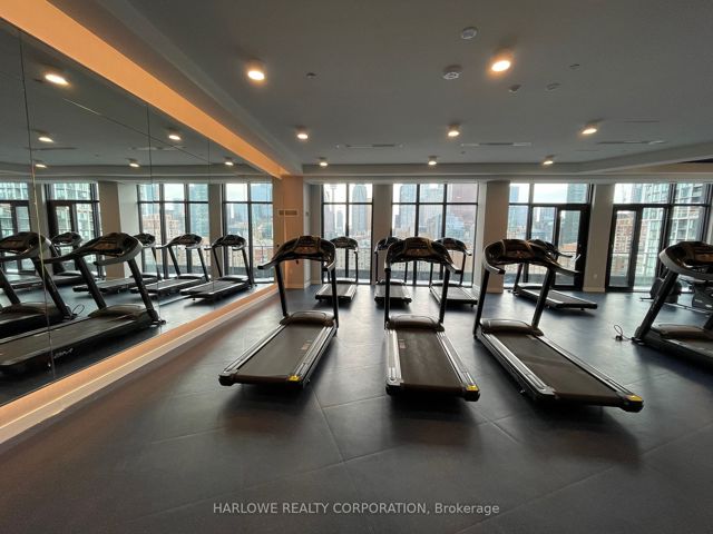 2031 W - 135 Lower Sherbourne St