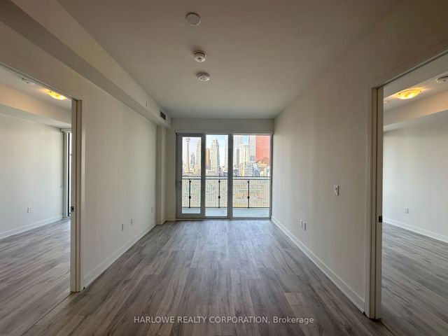 2031 W - 135 Lower Sherbourne St