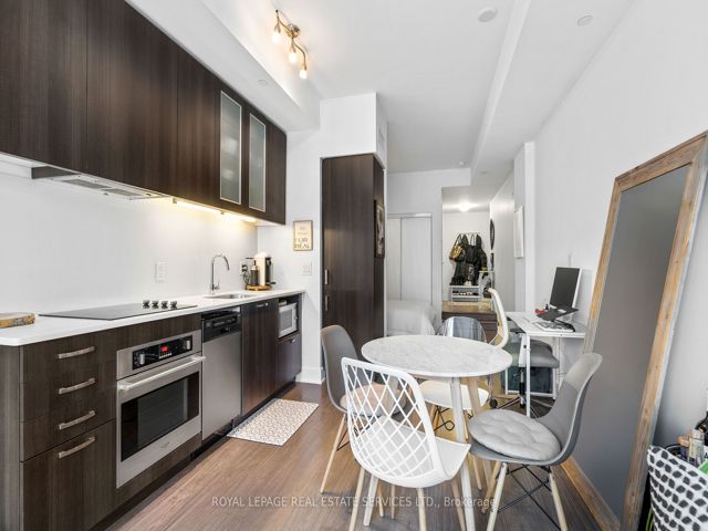 611 - 508 Wellington St W