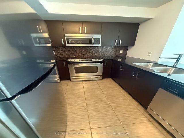 2212 - 17 Anndale Dr