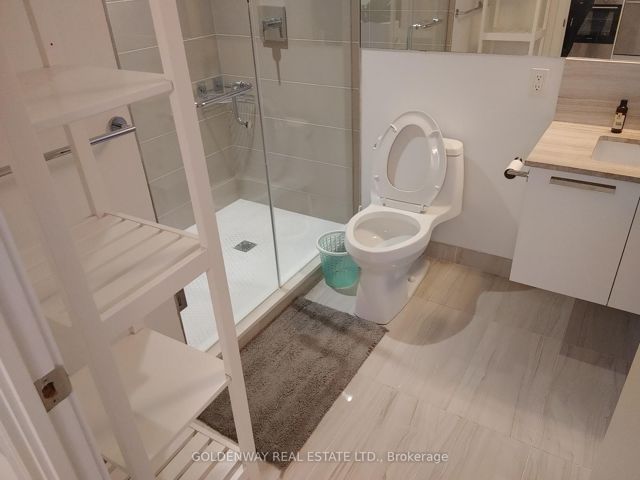 1110 - 28 Wellesley St E