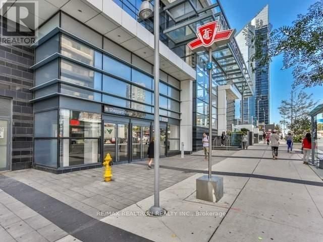 3023 - 5 Sheppard Ave E