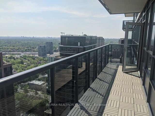 3023 - 5 Sheppard Ave E