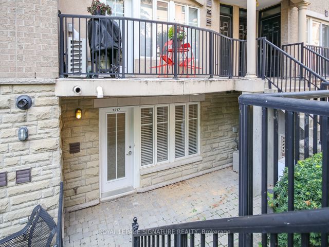 1217 - 21 Pirandello St