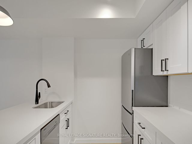 1217 - 21 Pirandello St