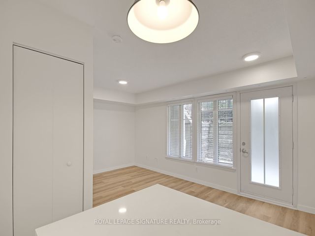 1217 - 21 Pirandello St
