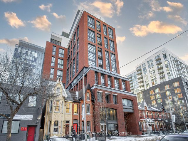 307 - 501 Adelaide St W