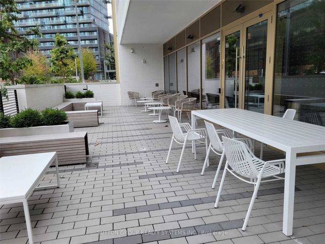 1102 - 60 Tannery Rd