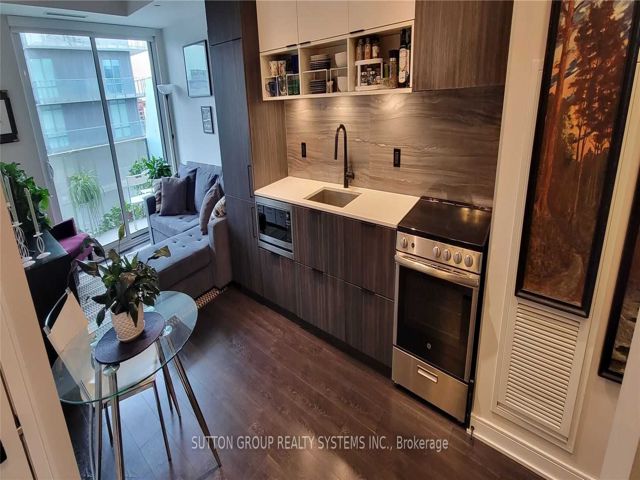 1102 - 60 Tannery Rd