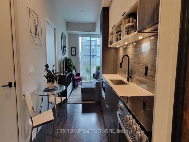 1102 - 60 Tannery Rd