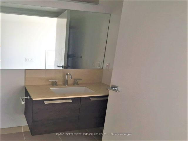3502 - 42 Charles St