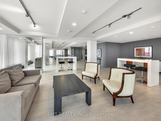 209 - 125 Western Battery Rd