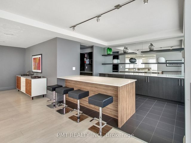 209 - 125 Western Battery Rd