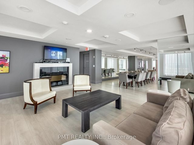 209 - 125 Western Battery Rd