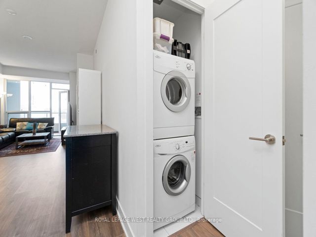 726 - 38 Cameron St