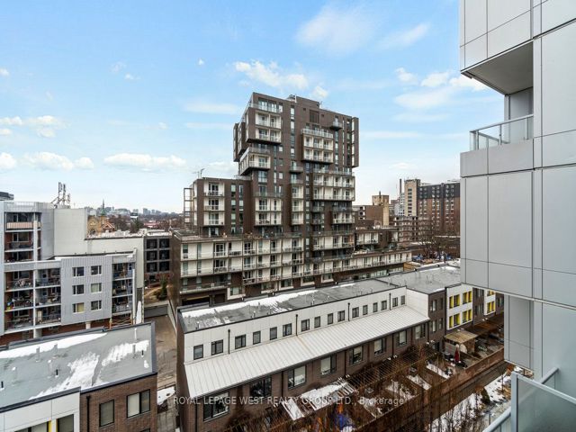 726 - 38 Cameron St