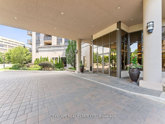 2206 - 133 Wynford Dr