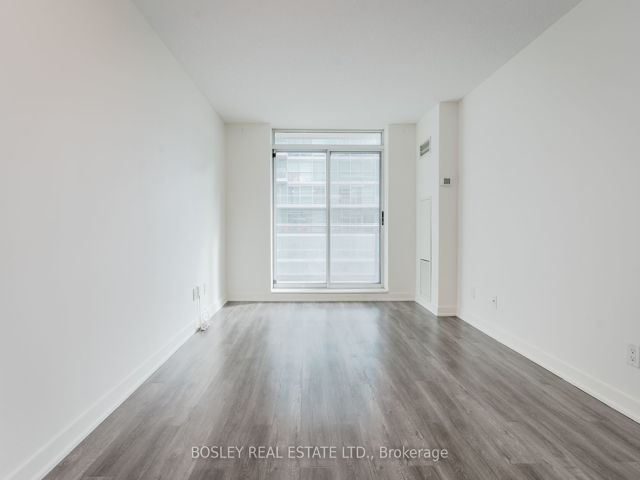 511 - 50 Lynn Williams St