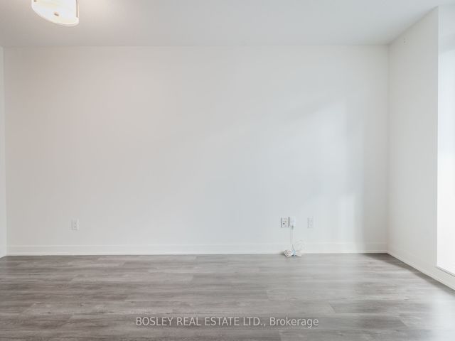 511 - 50 Lynn Williams St