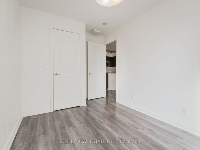 511 - 50 Lynn Williams St