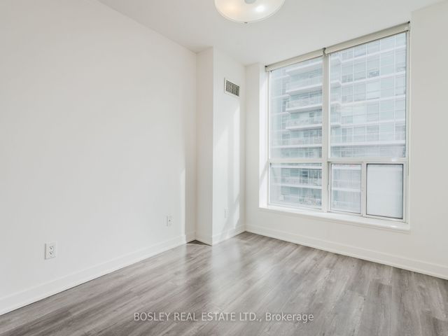511 - 50 Lynn Williams St