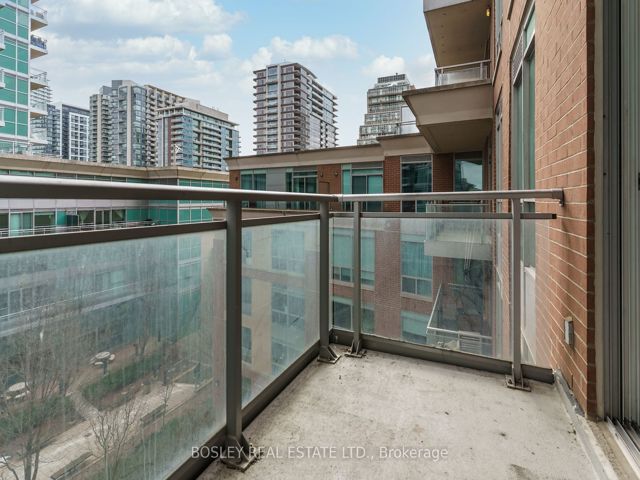 511 - 50 Lynn Williams St